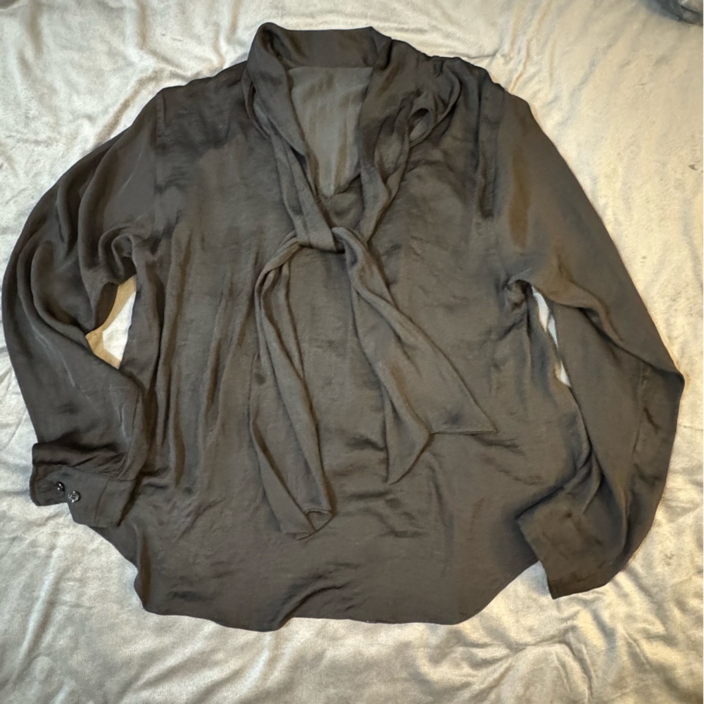 Zara Woman Black Blouse with Tie Detail

#1089